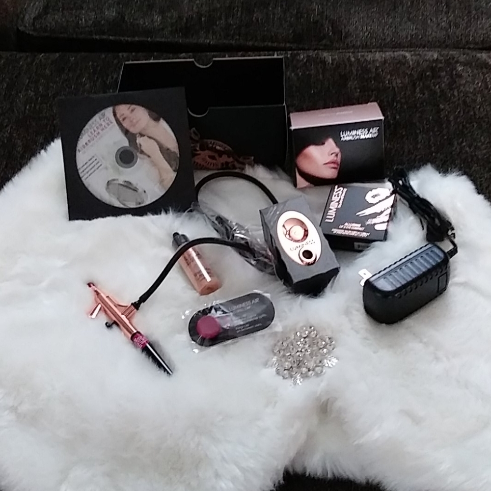 Luminess the art of beauty: air brush cosmetics